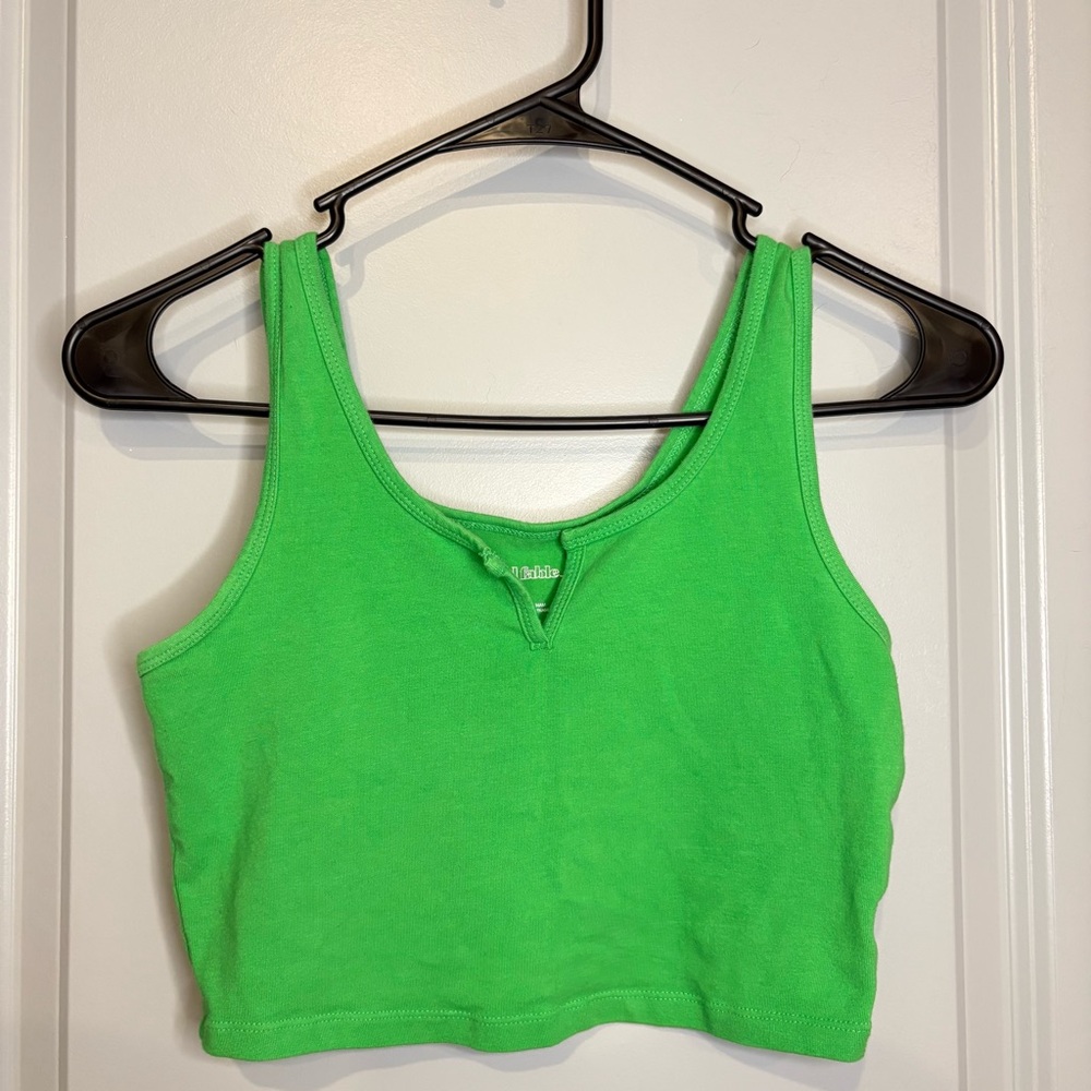 Wild Fable Bright Green Crop Top 💚